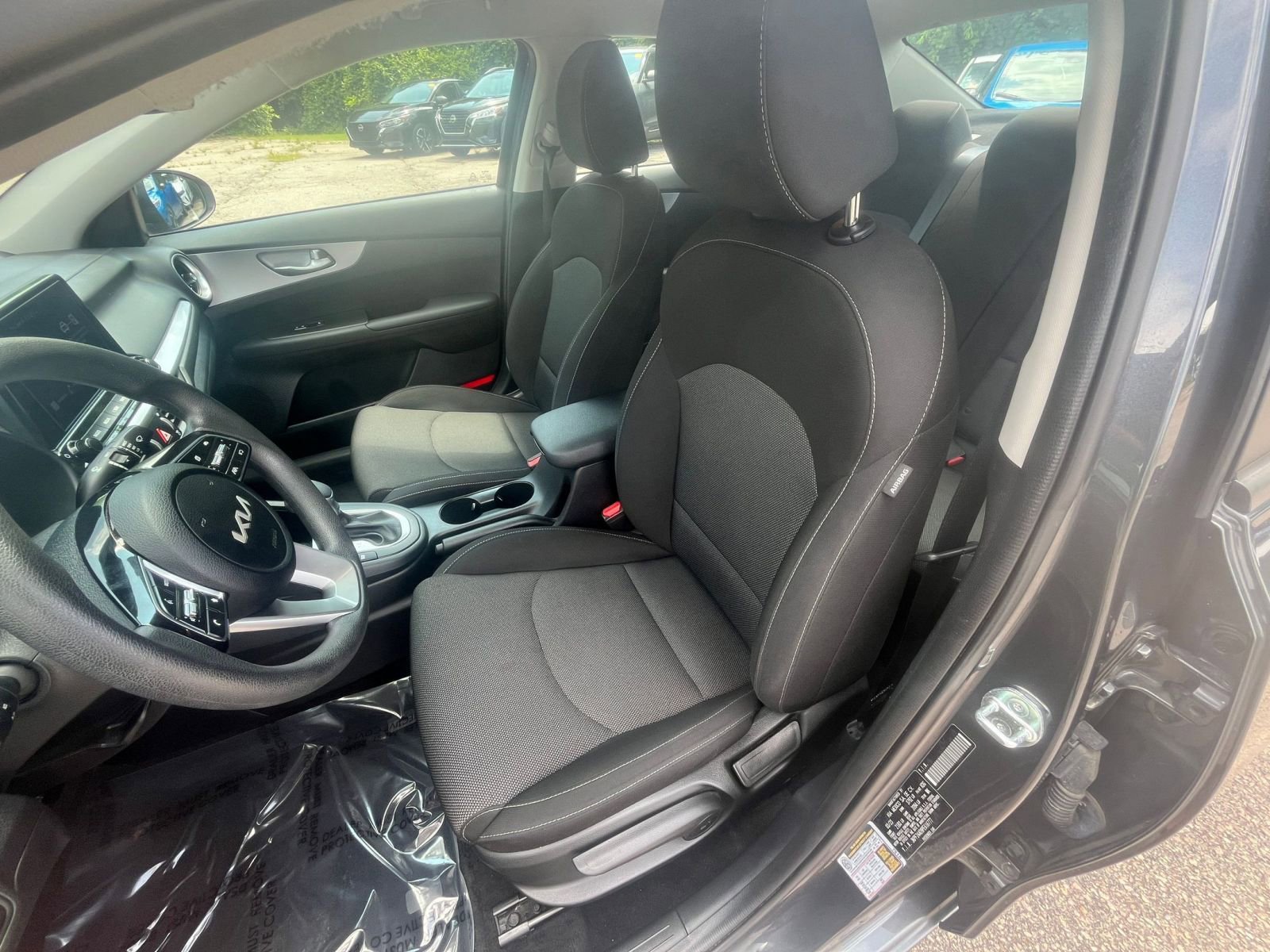 2023 Kia Forte LXS 25