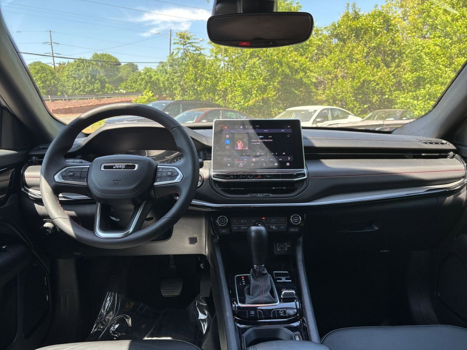 Thumbnail: 2025 Jeep Compass - 31