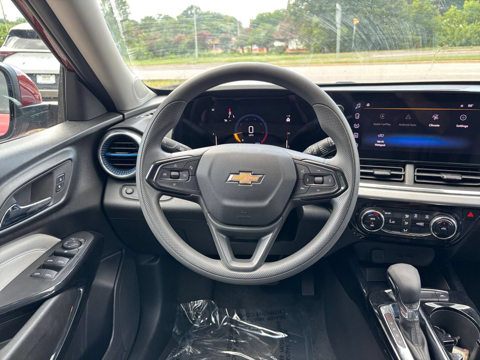 Thumbnail: 2025 Chevrolet Trax - 28