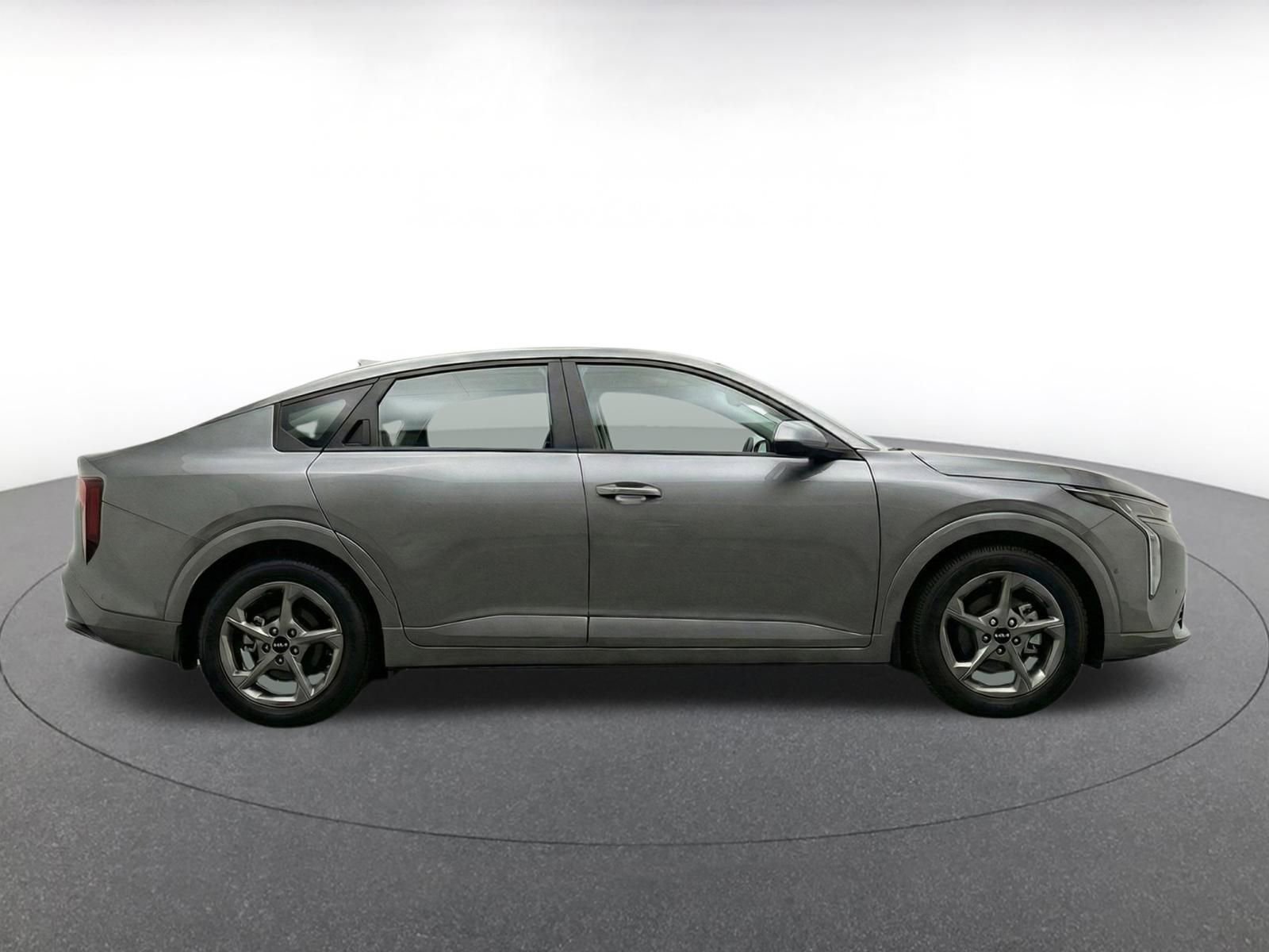 Thumbnail: 2025 Kia K4 - 10