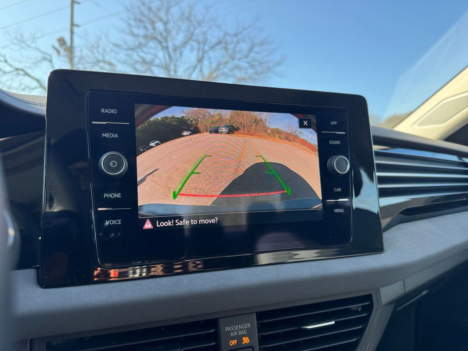 Thumbnail: 2025 Volkswagen Jetta - 17