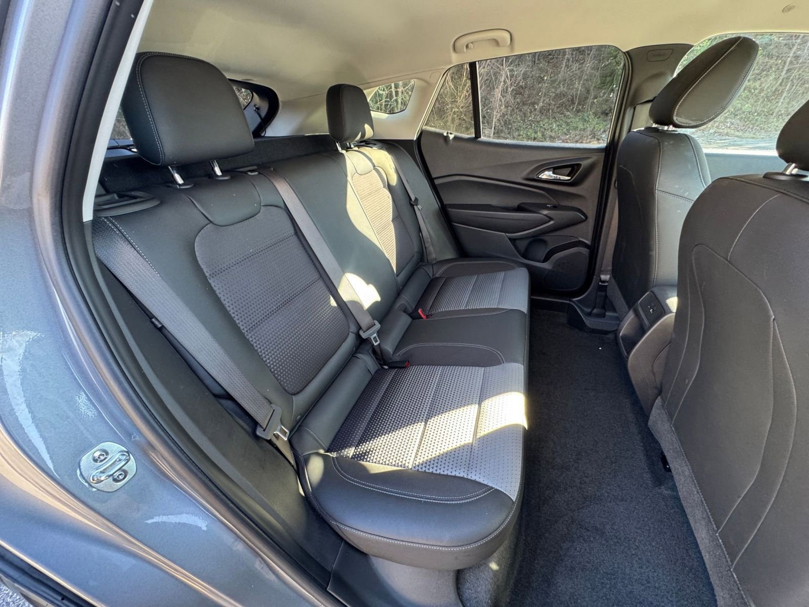 Thumbnail: 2025 Chevrolet Trax - 34