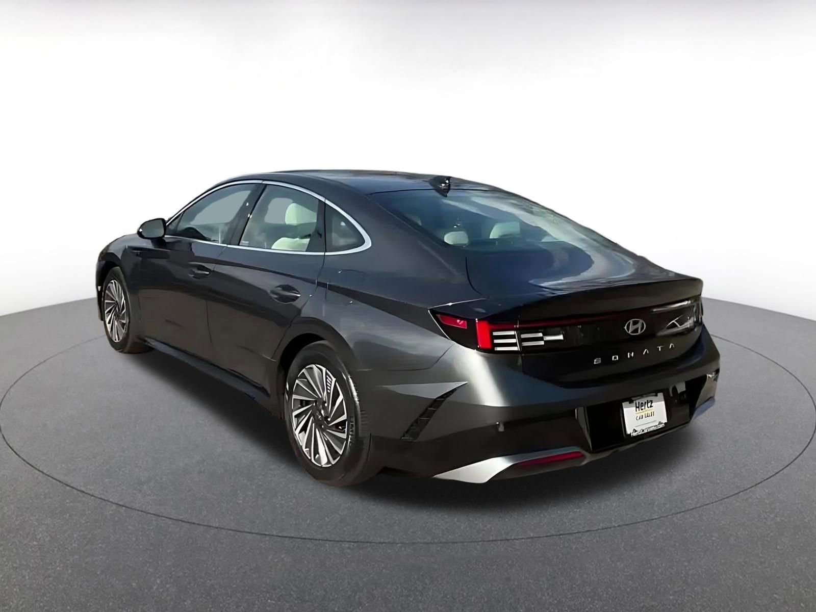 Thumbnail: 2025 Hyundai Sonata - 10