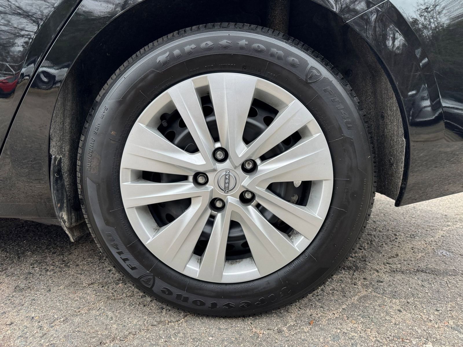 Thumbnail: 2025 Nissan Sentra - 25