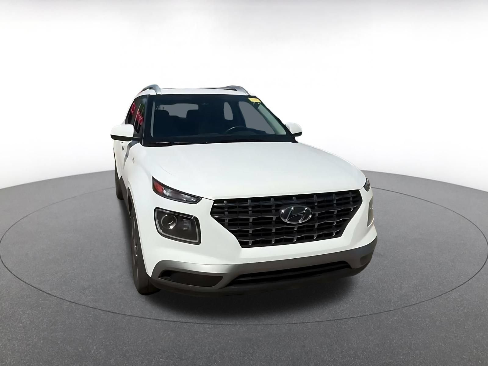 Thumbnail: 2026 Hyundai Venue - 3