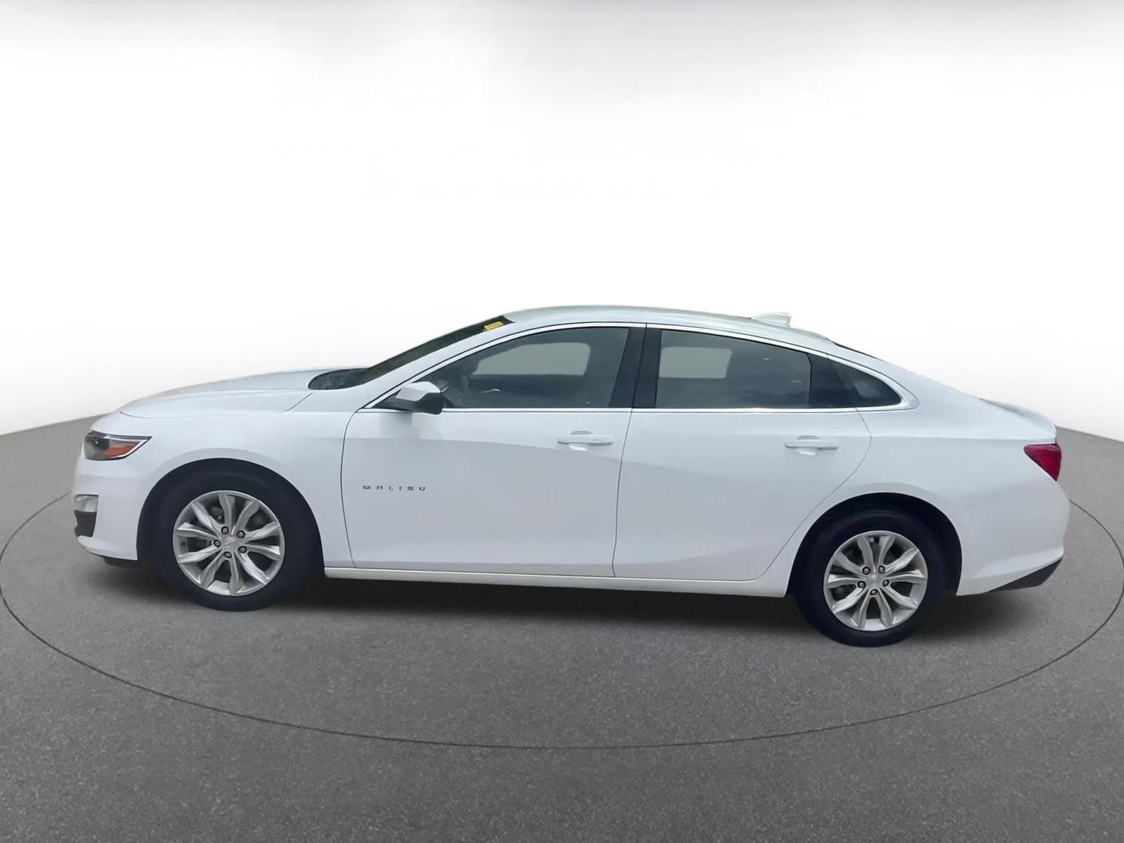 Thumbnail: 2024 Chevrolet Malibu - 8