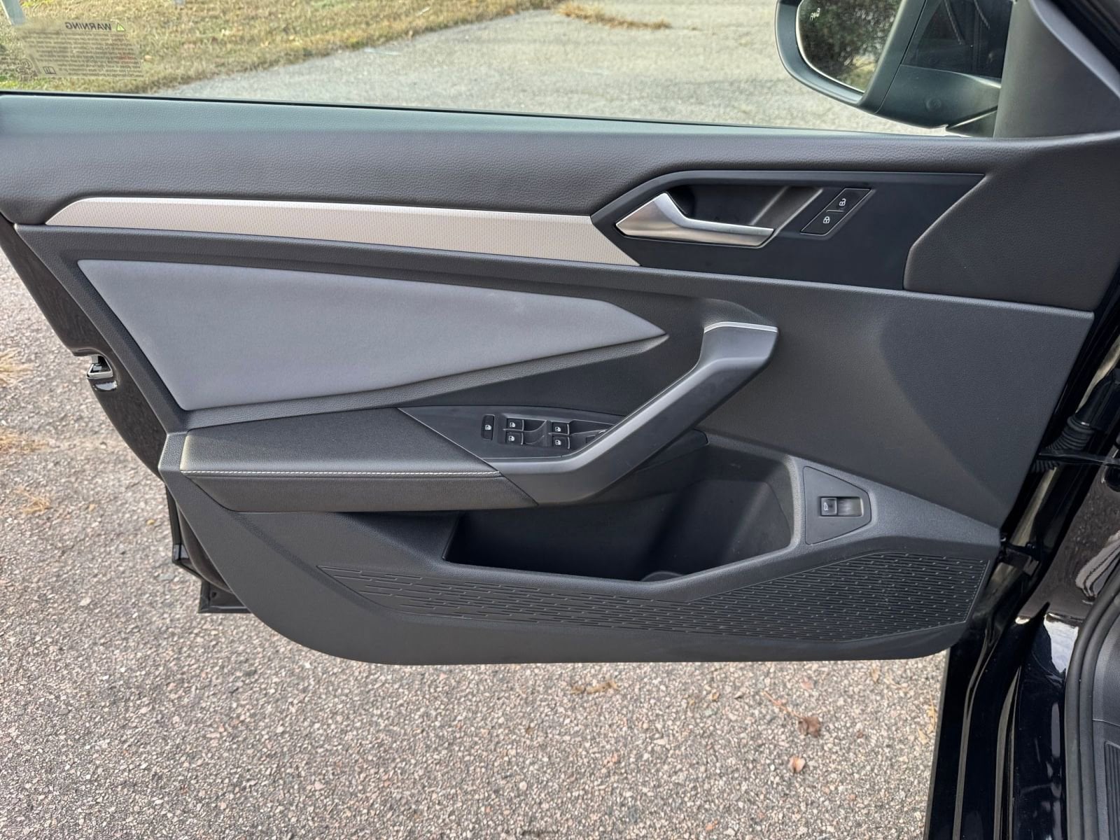 Thumbnail: 2025 Volkswagen Jetta - 18