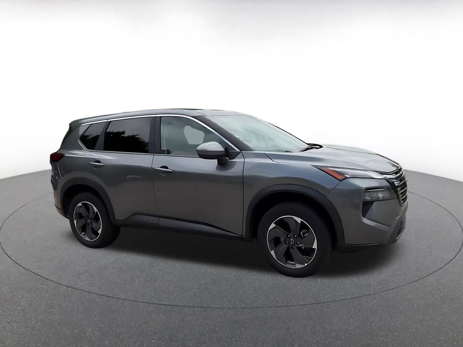 Thumbnail: 2025 Nissan Rogue - 2