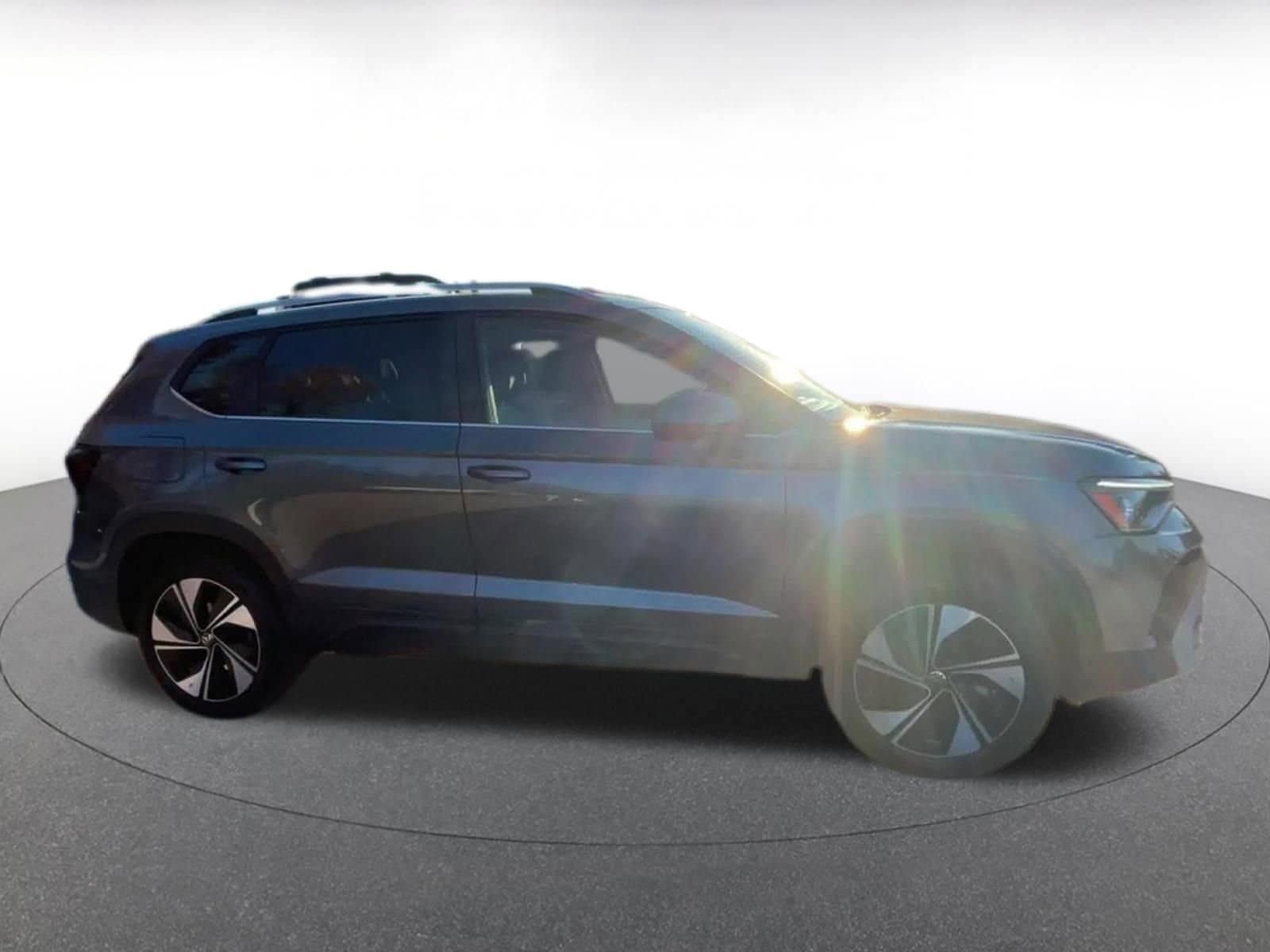 Thumbnail: 2025 Volkswagen Taos - 16