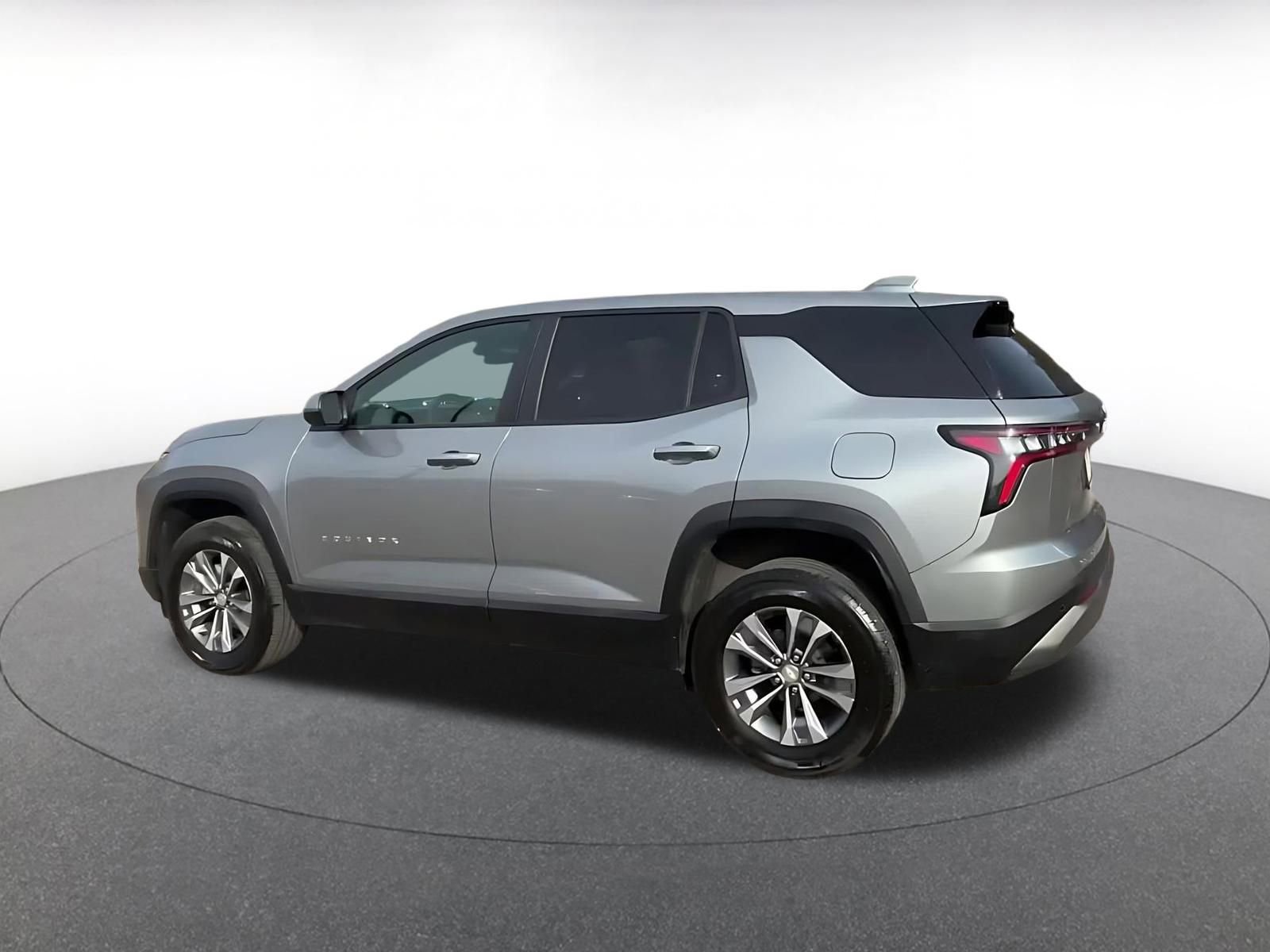 Thumbnail: 2025 Chevrolet Equinox - 10