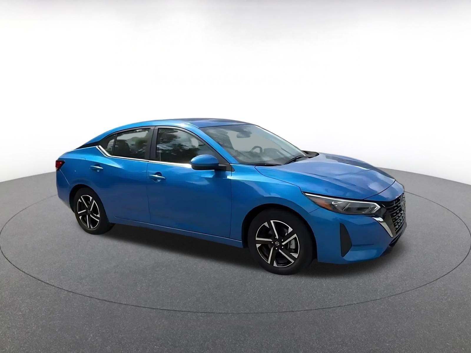 Thumbnail: 2025 Nissan Sentra - 2
