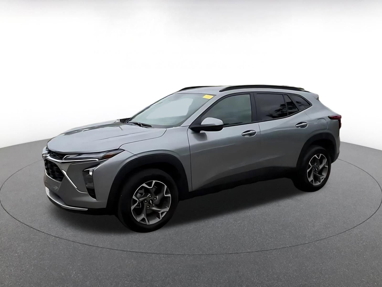 Thumbnail: 2025 Chevrolet Trax - 8