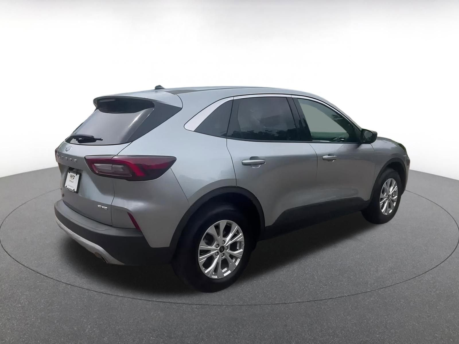 Thumbnail: 2024 Ford Escape - 15