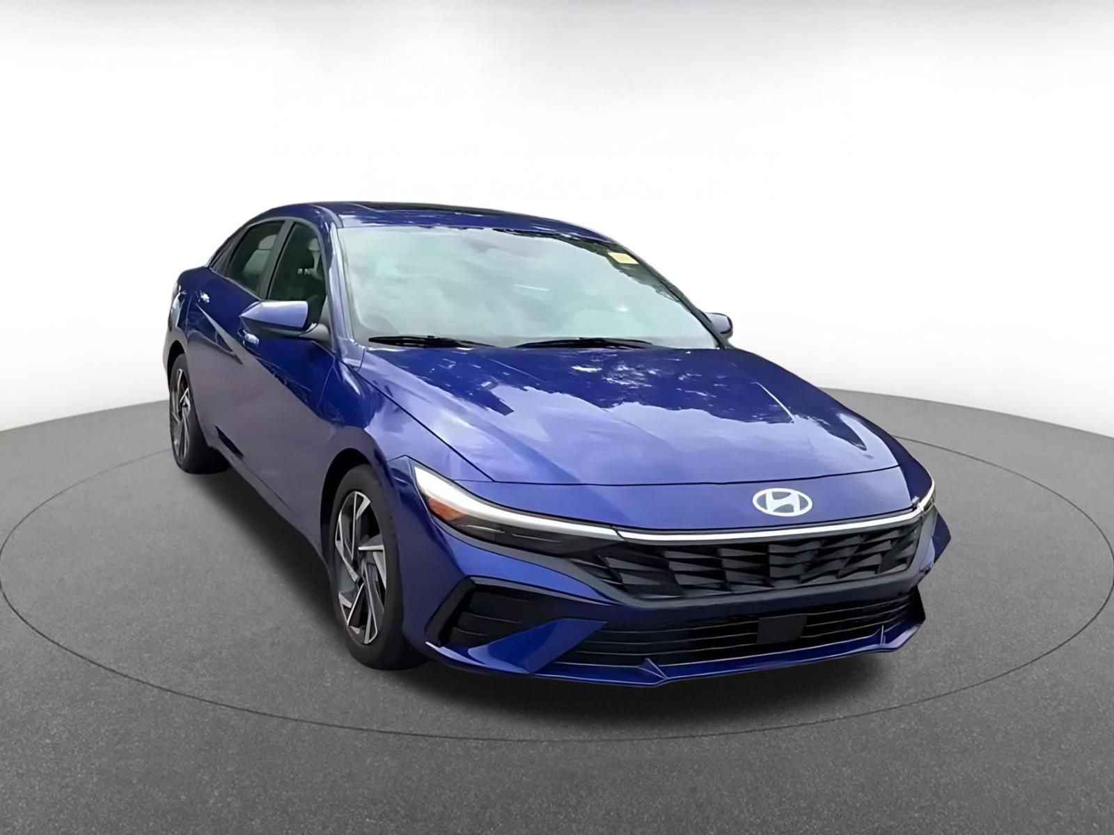 Thumbnail: 2025 Hyundai Elantra - 3