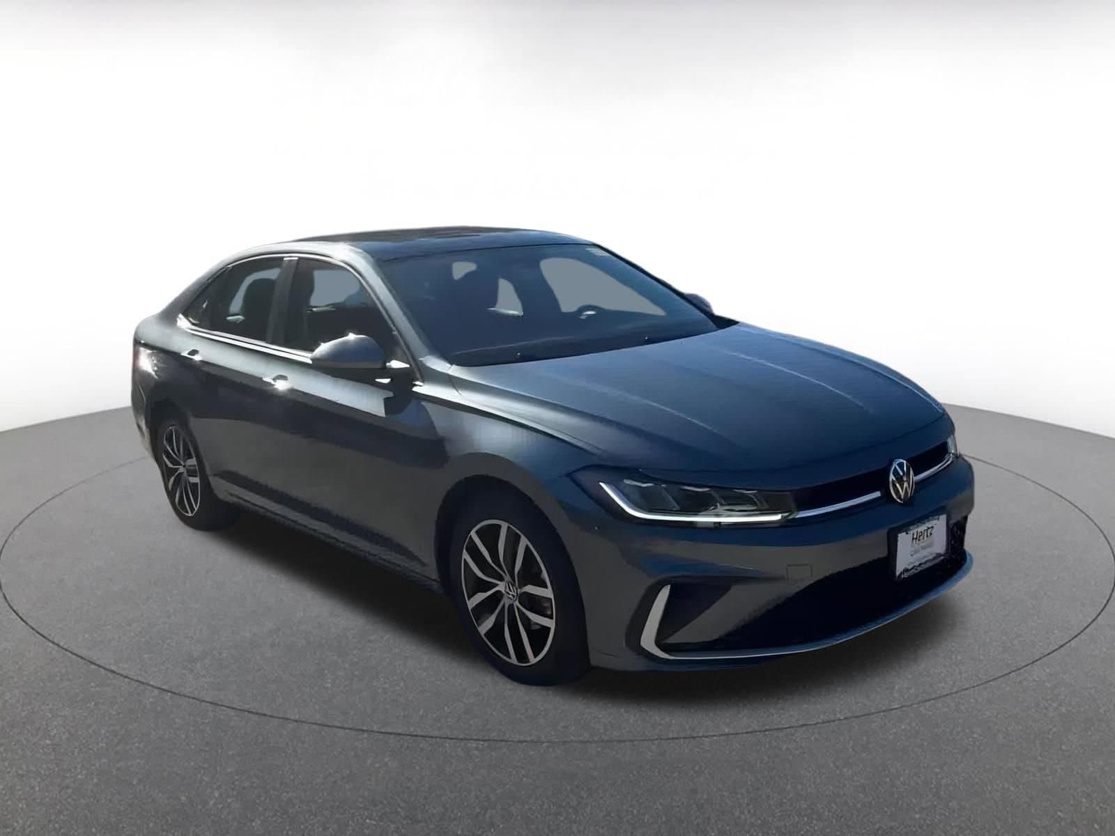 Thumbnail: 2025 Volkswagen Jetta - 3