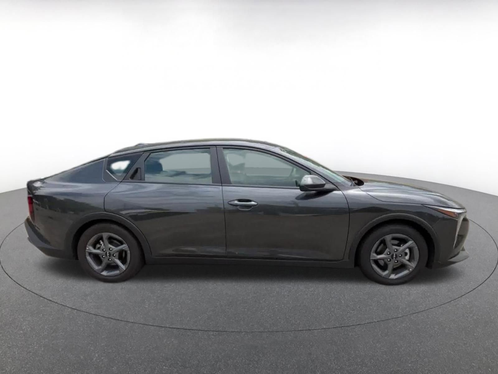 Thumbnail: 2025 Kia K4 - 16