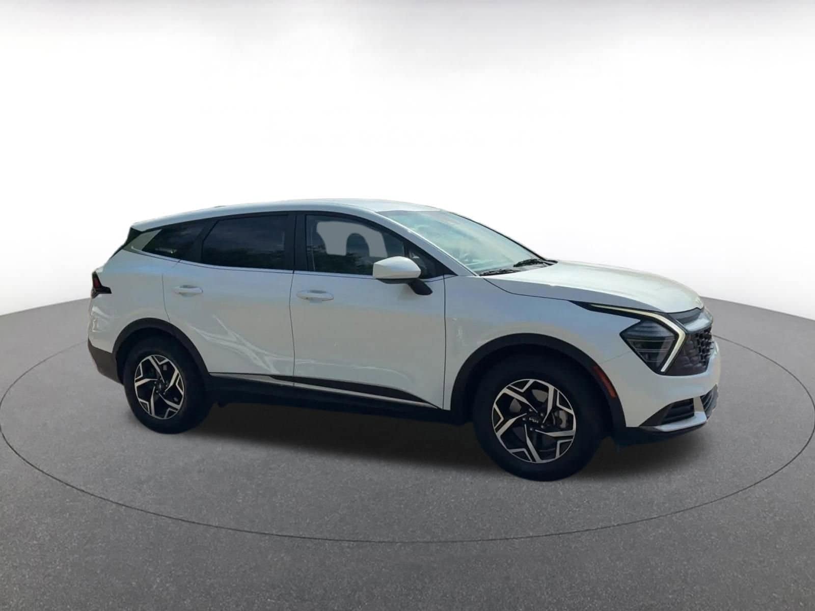 Thumbnail: 2025 Kia Sportage - 2