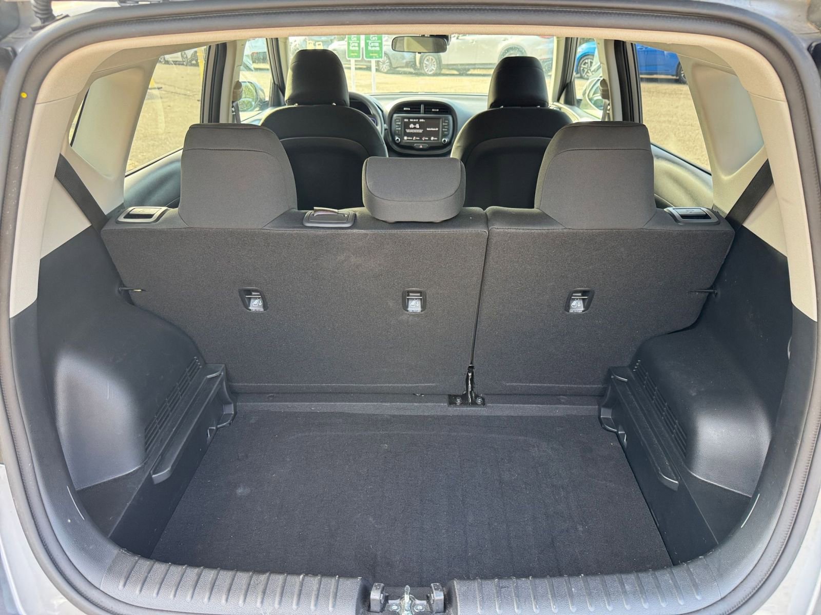 Thumbnail: 2025 Kia Soul - 27