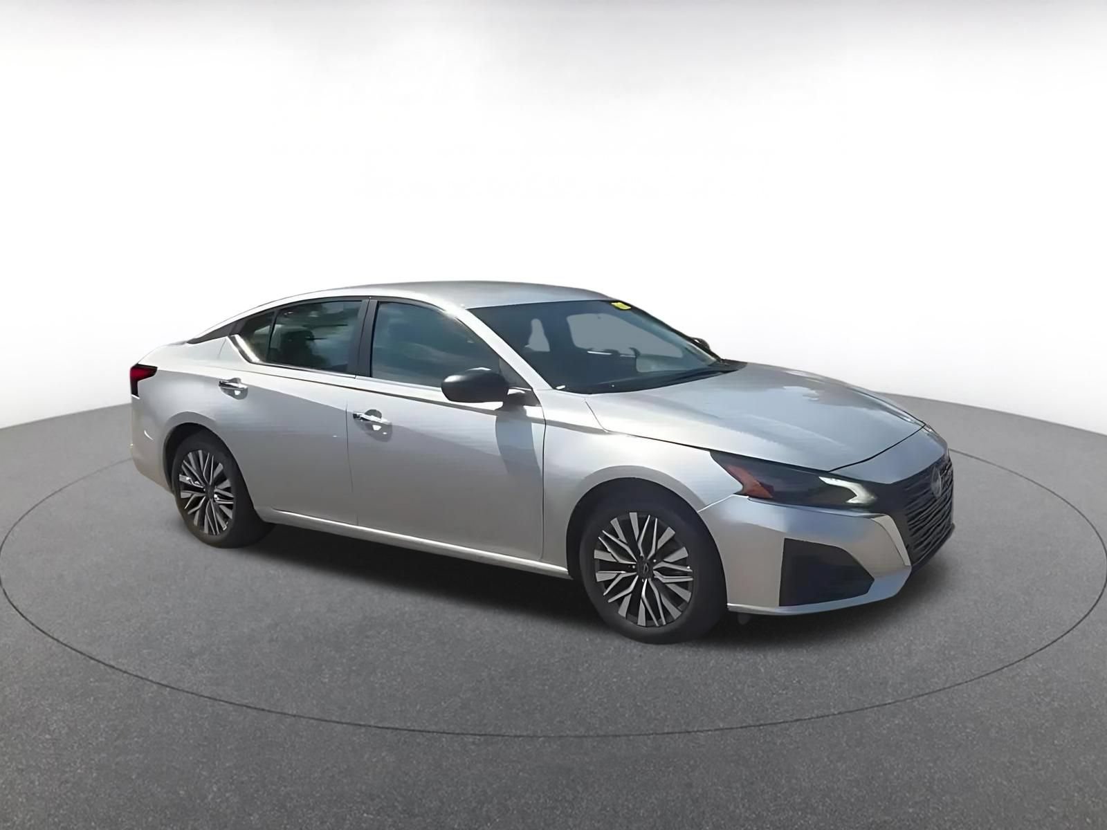 Thumbnail: 2025 Nissan Altima - 2
