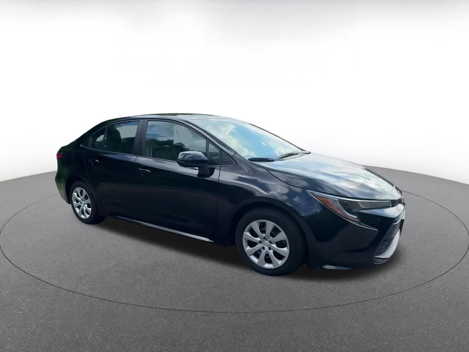 Thumbnail: 2024 Toyota Corolla - 2