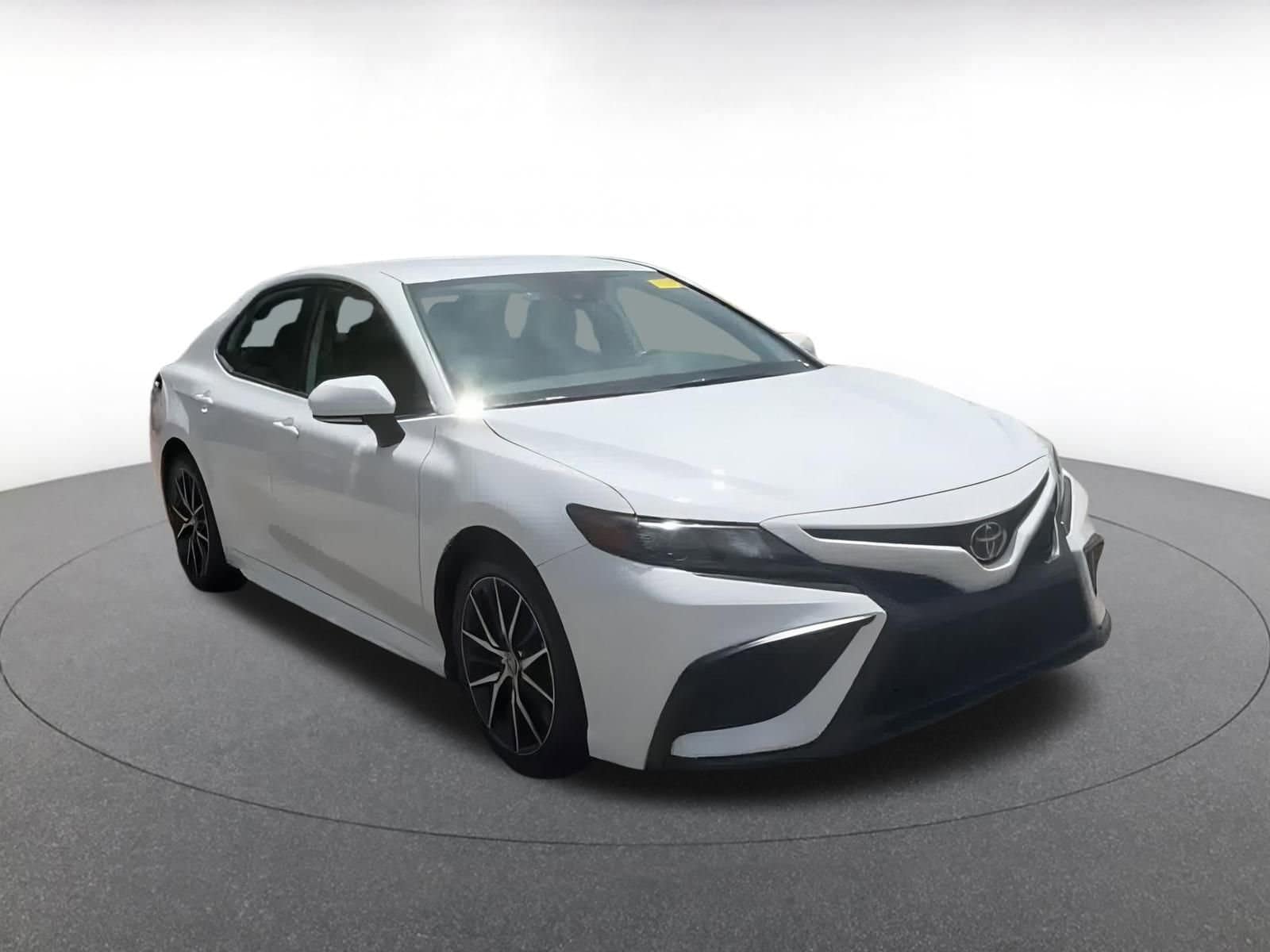 Thumbnail: 2024 Toyota Camry - 3