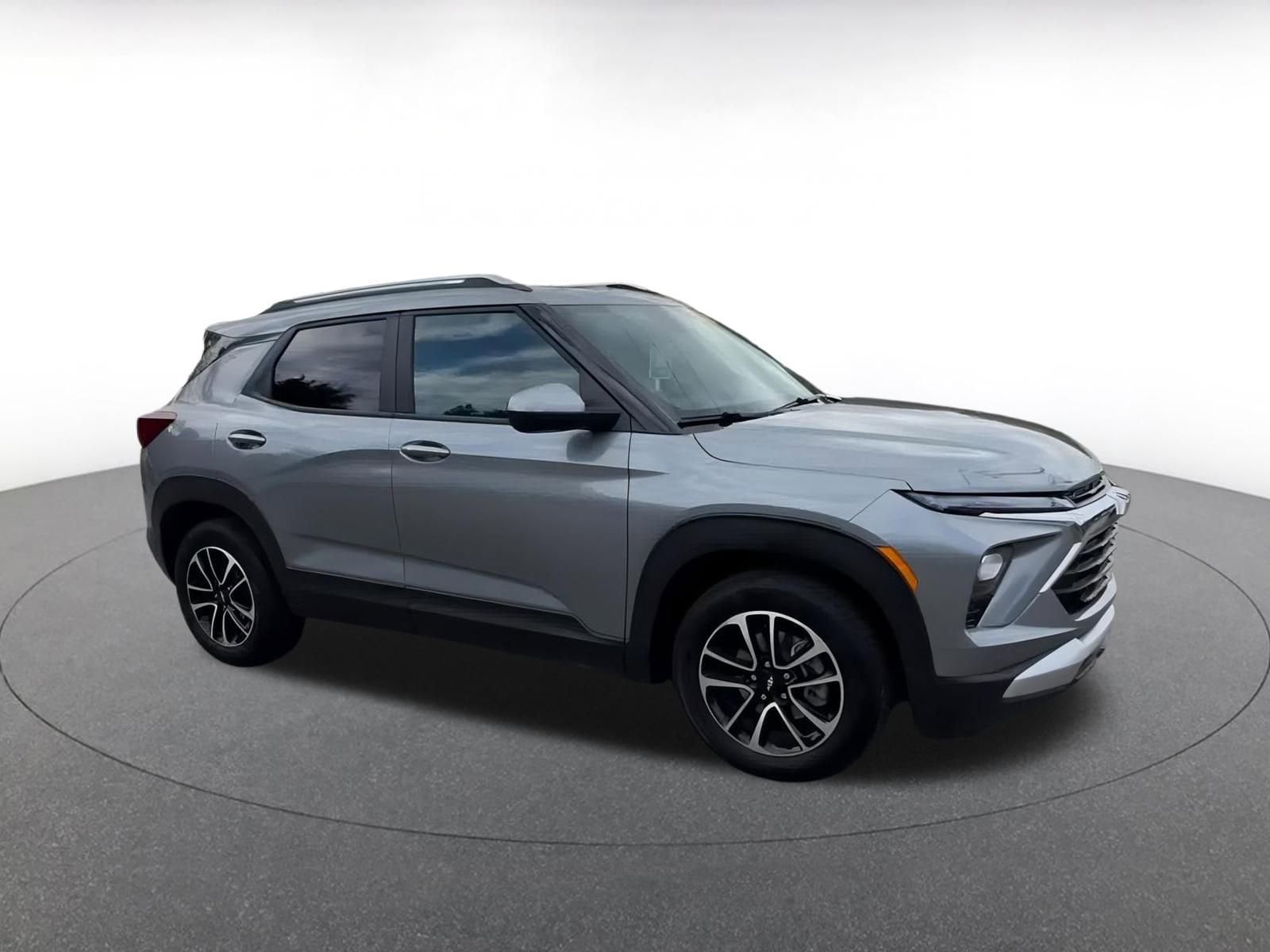 Thumbnail: 2025 Chevrolet TrailBlazer - 2