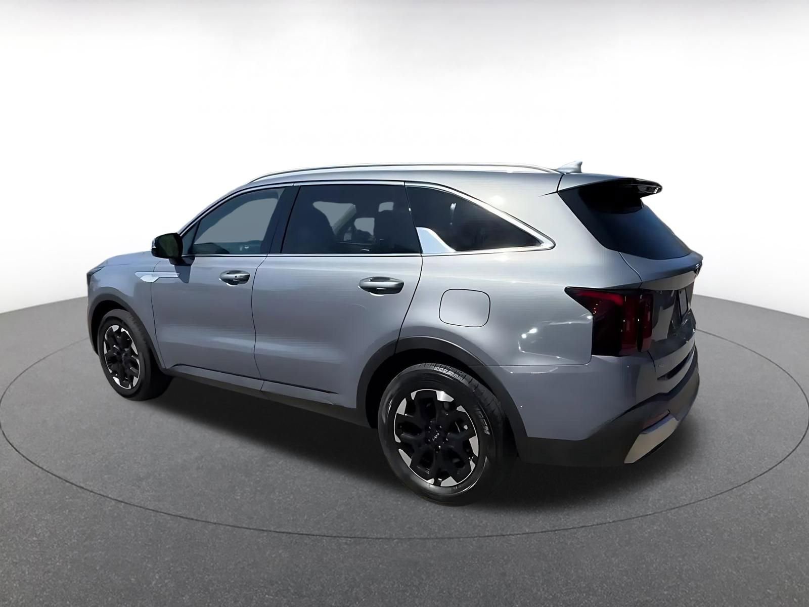 Thumbnail: 2024 Kia Sorento - 10