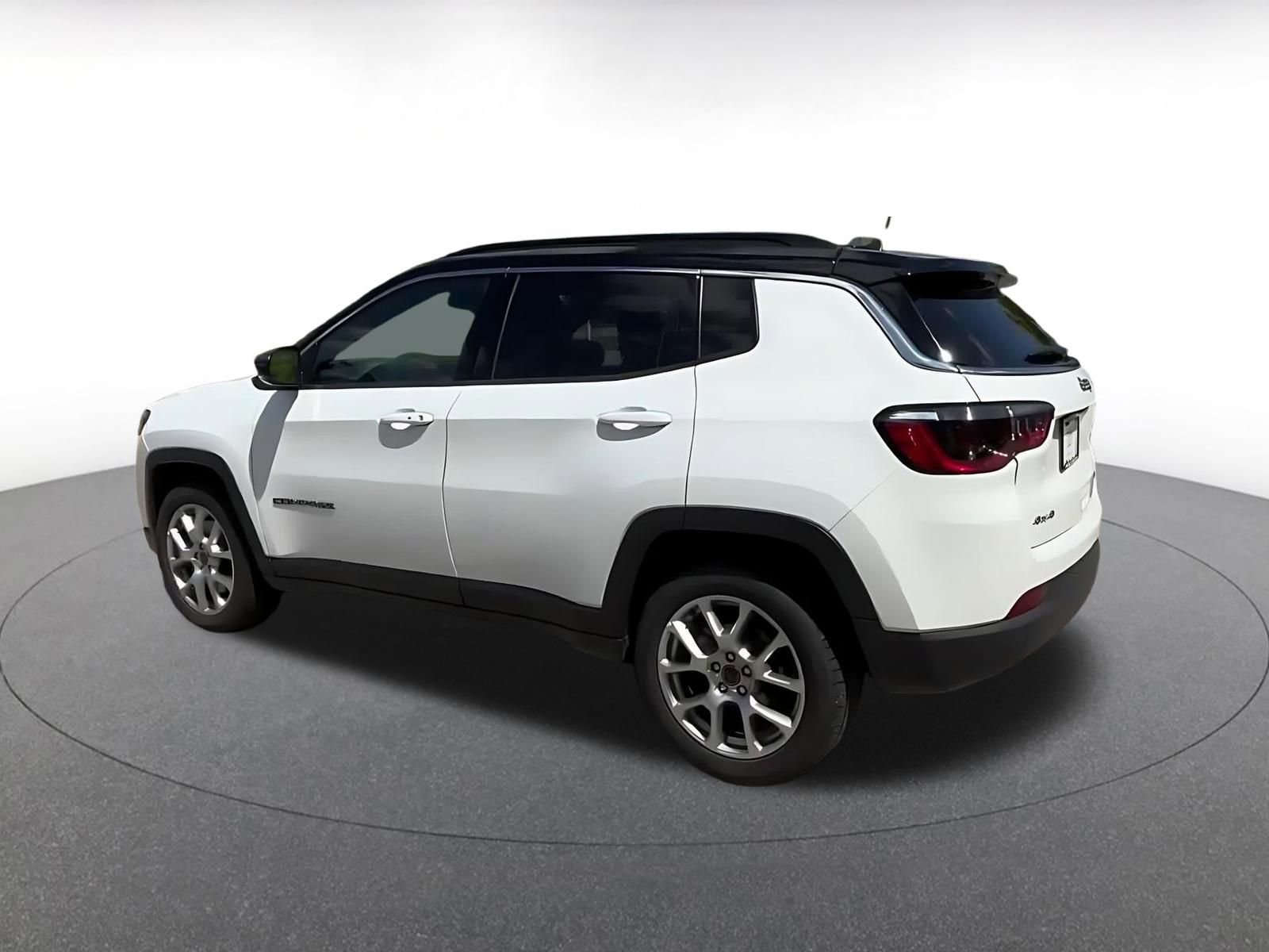 Thumbnail: 2025 Jeep Compass - 10