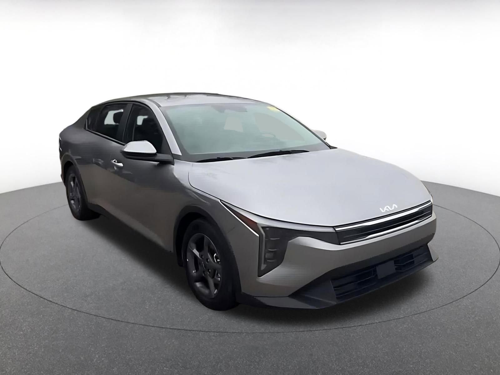 Thumbnail: 2025 Kia K4 - 3