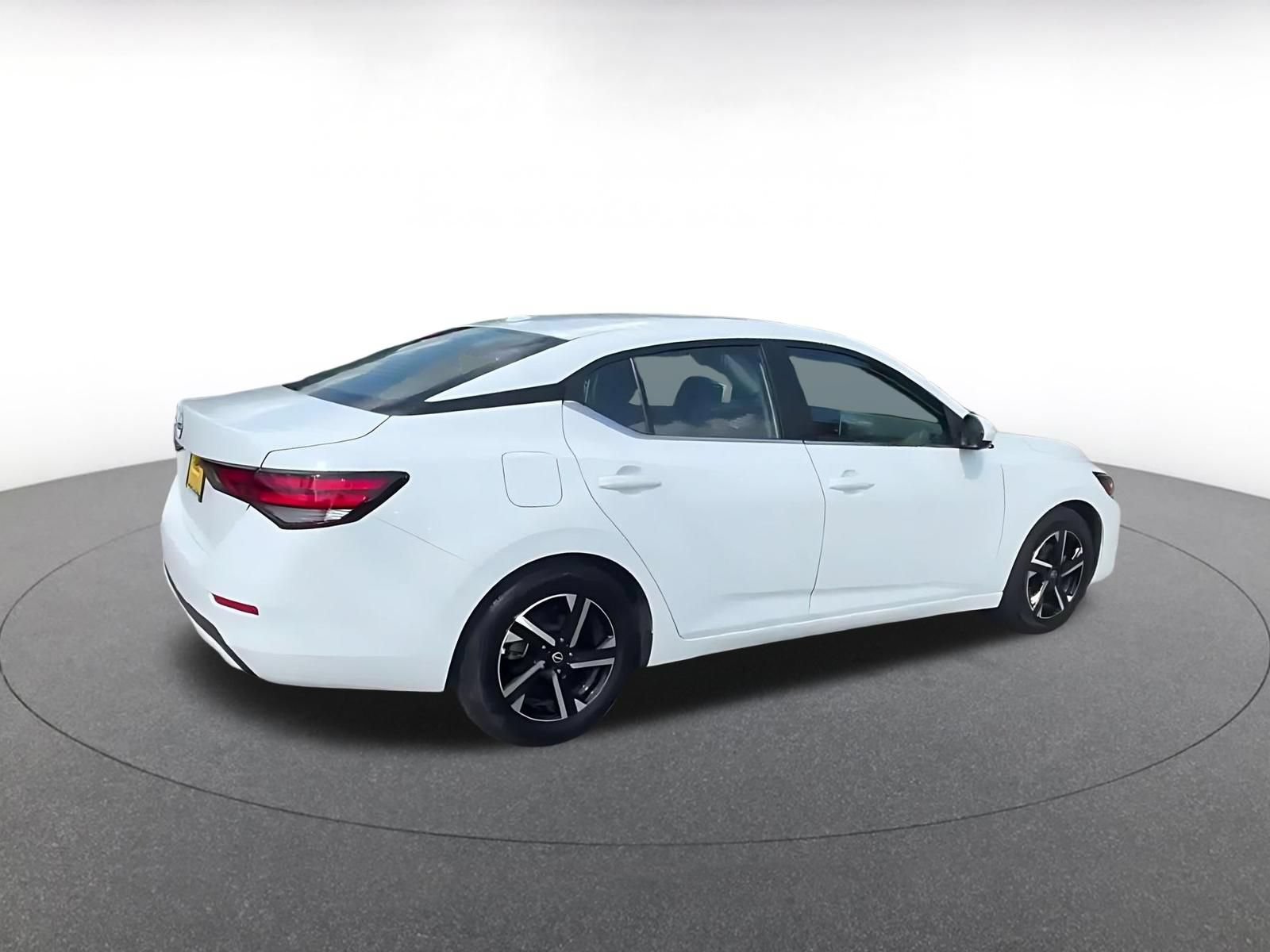Thumbnail: 2025 Nissan Sentra - 14
