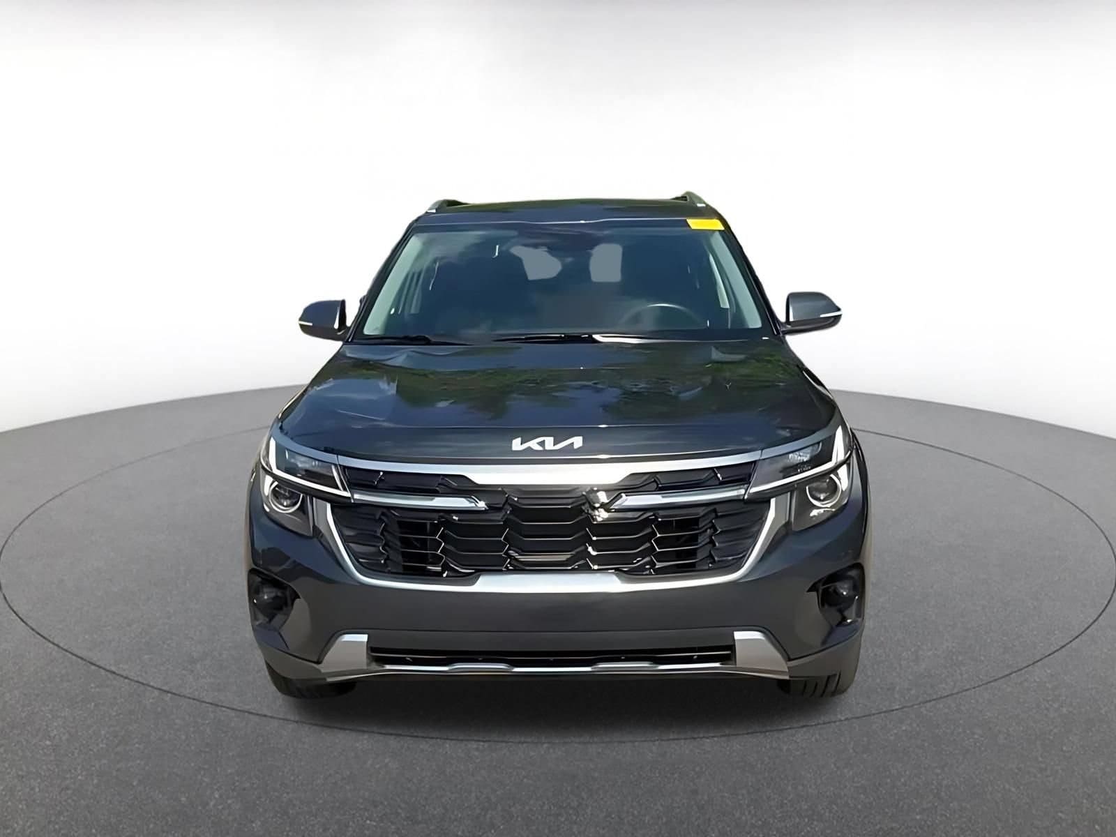 Thumbnail: 2025 Kia Seltos - 4