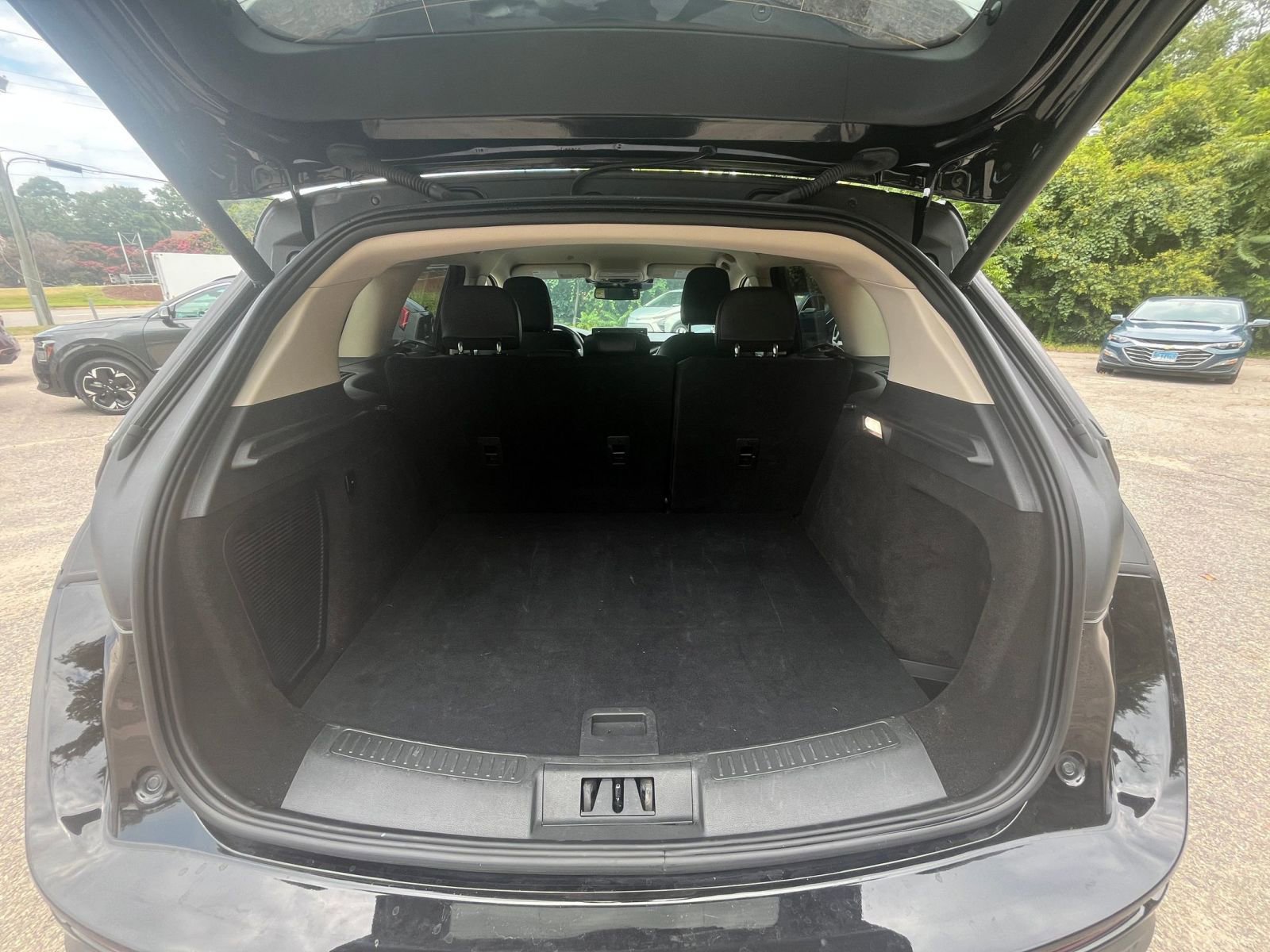 Thumbnail: 2024 Lincoln Corsair - 25