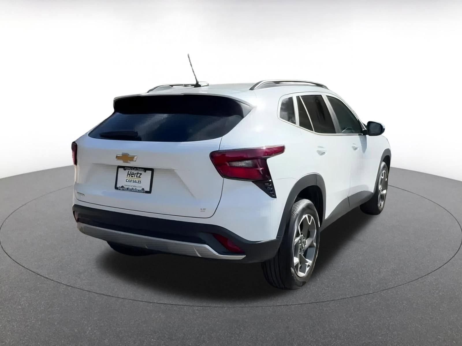 Thumbnail: 2025 Chevrolet Trax - 14