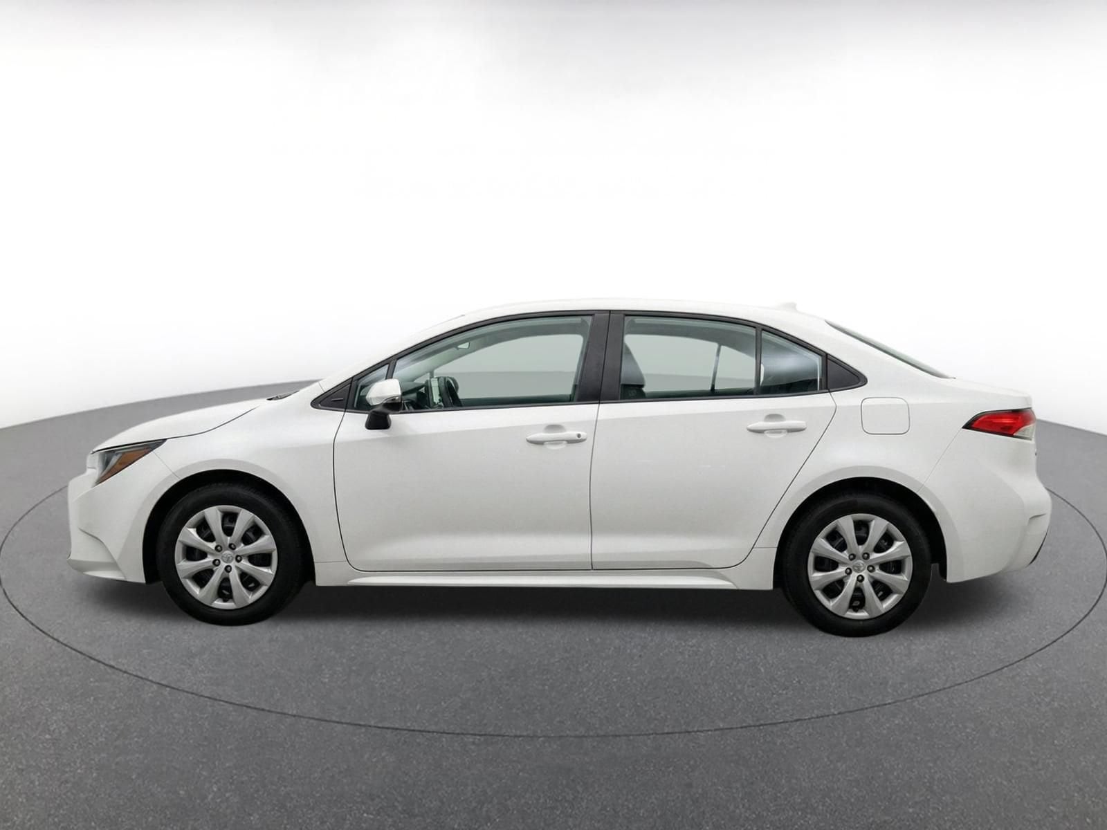 Thumbnail: 2025 Toyota Corolla - 4