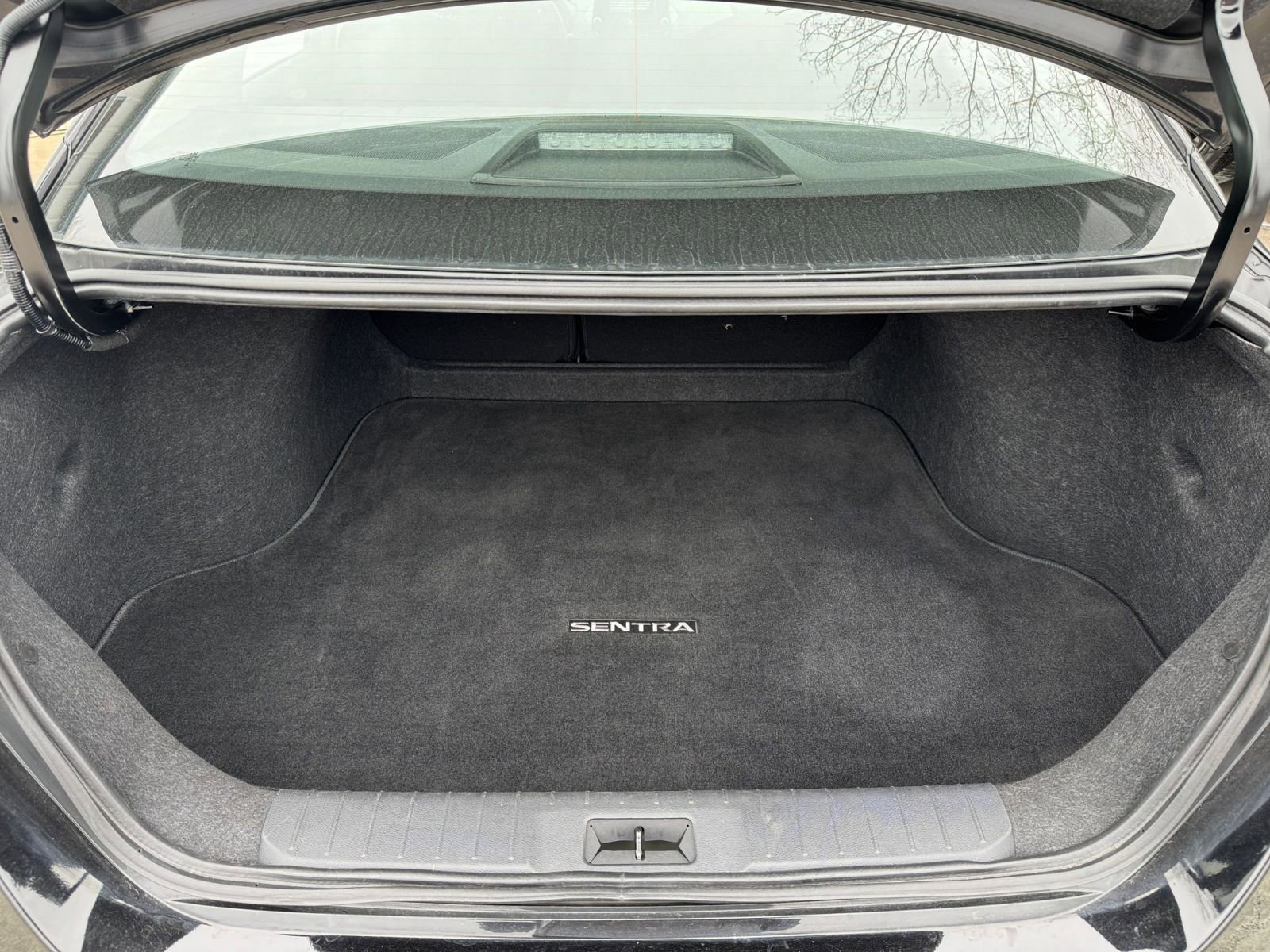 Thumbnail: 2025 Nissan Sentra - 27