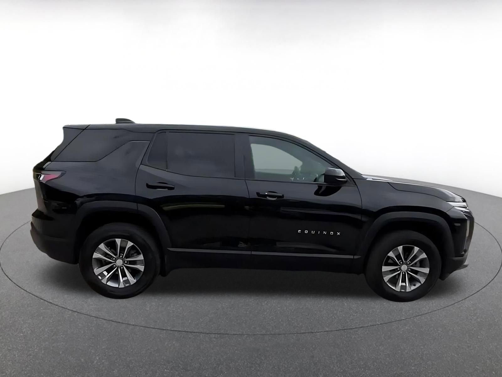 Thumbnail: 2025 Chevrolet Equinox - 9