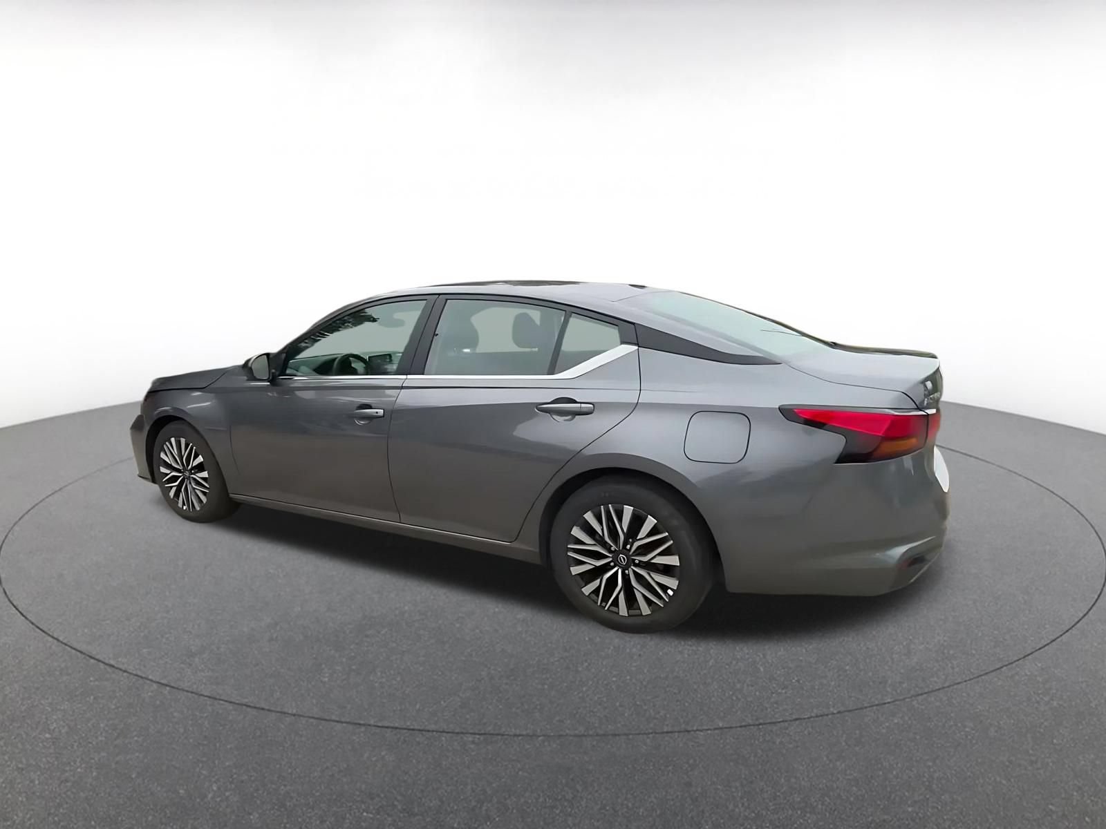 Thumbnail: 2026 Nissan Altima - 9