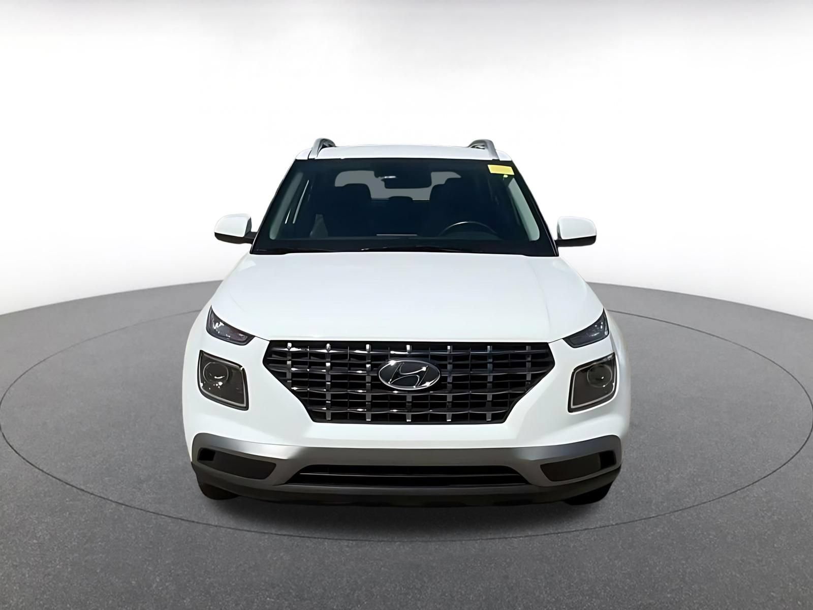 Thumbnail: 2026 Hyundai Venue - 4