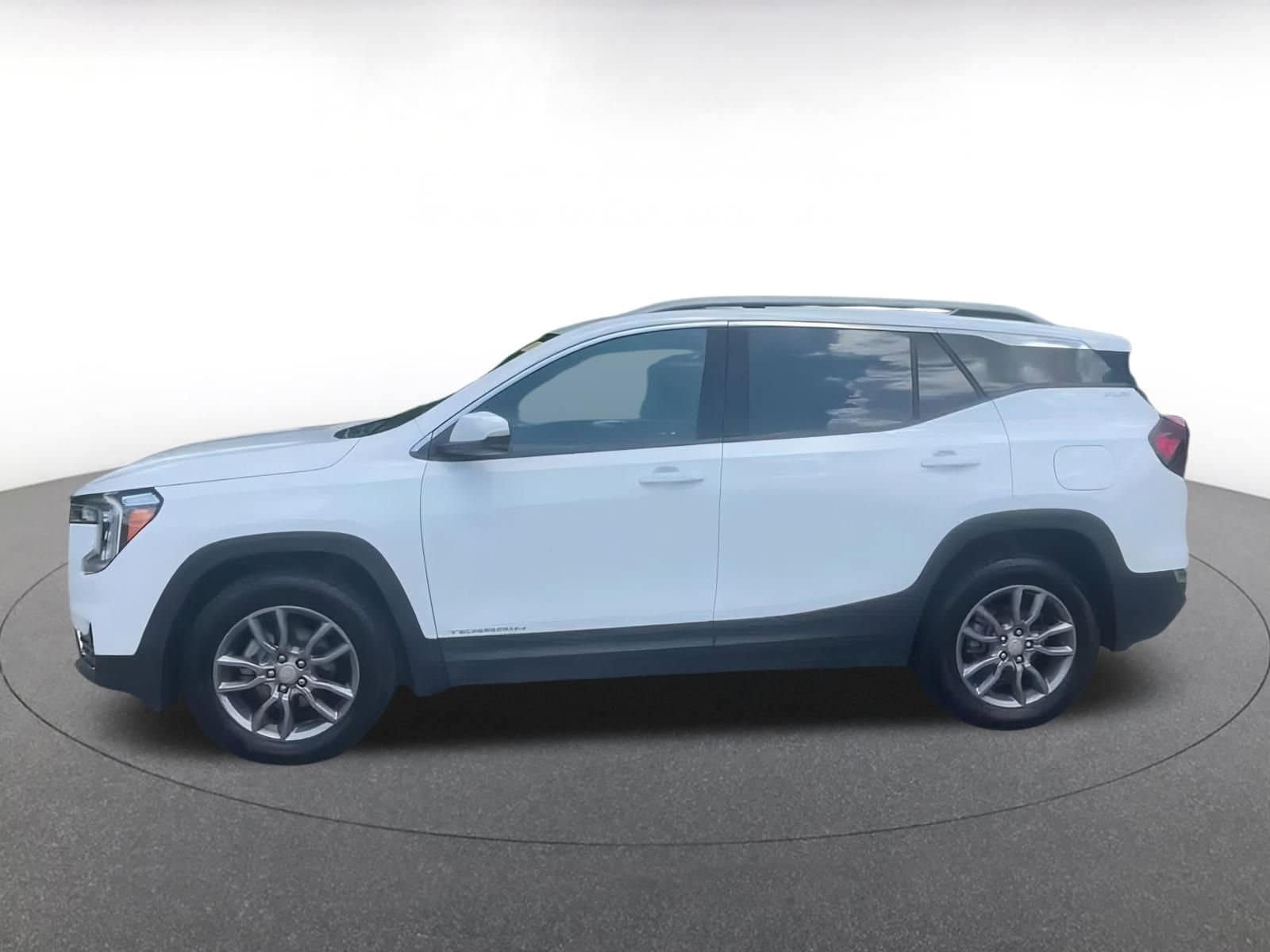 Thumbnail: 2024 GMC Terrain - 9