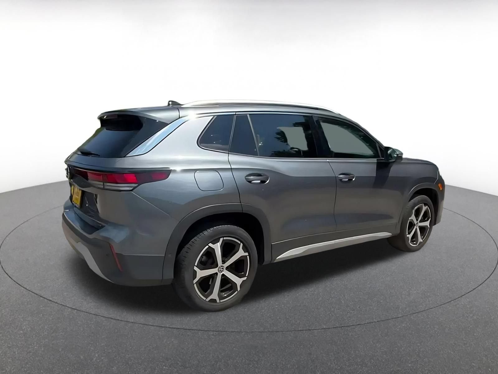 Thumbnail: 2026 Volkswagen Tiguan - 13