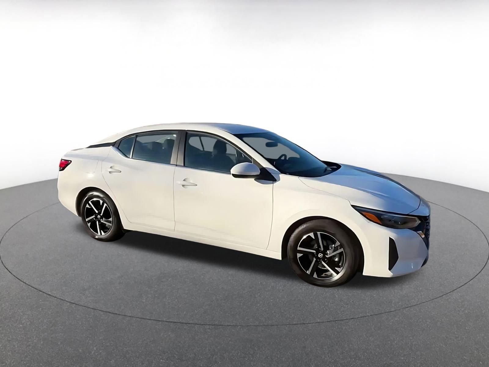 Thumbnail: 2025 Nissan Sentra - 2