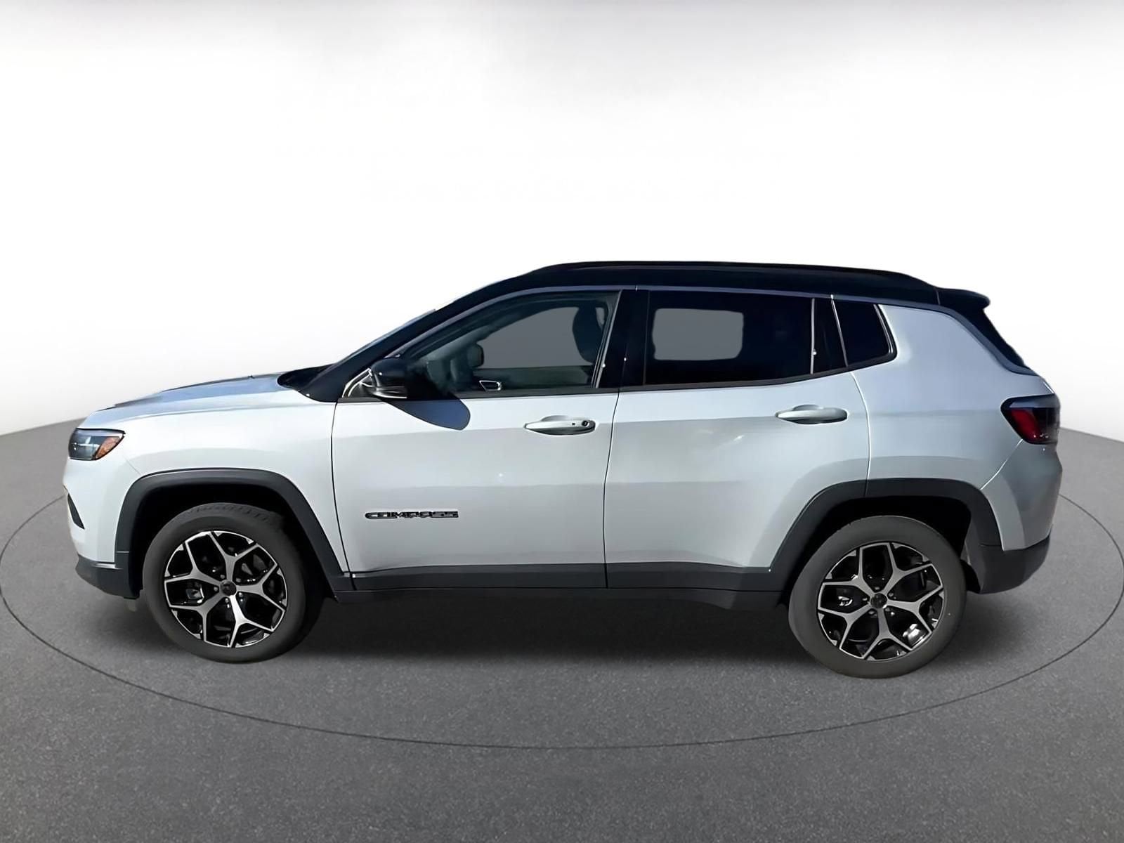 Thumbnail: 2025 Jeep Compass - 9
