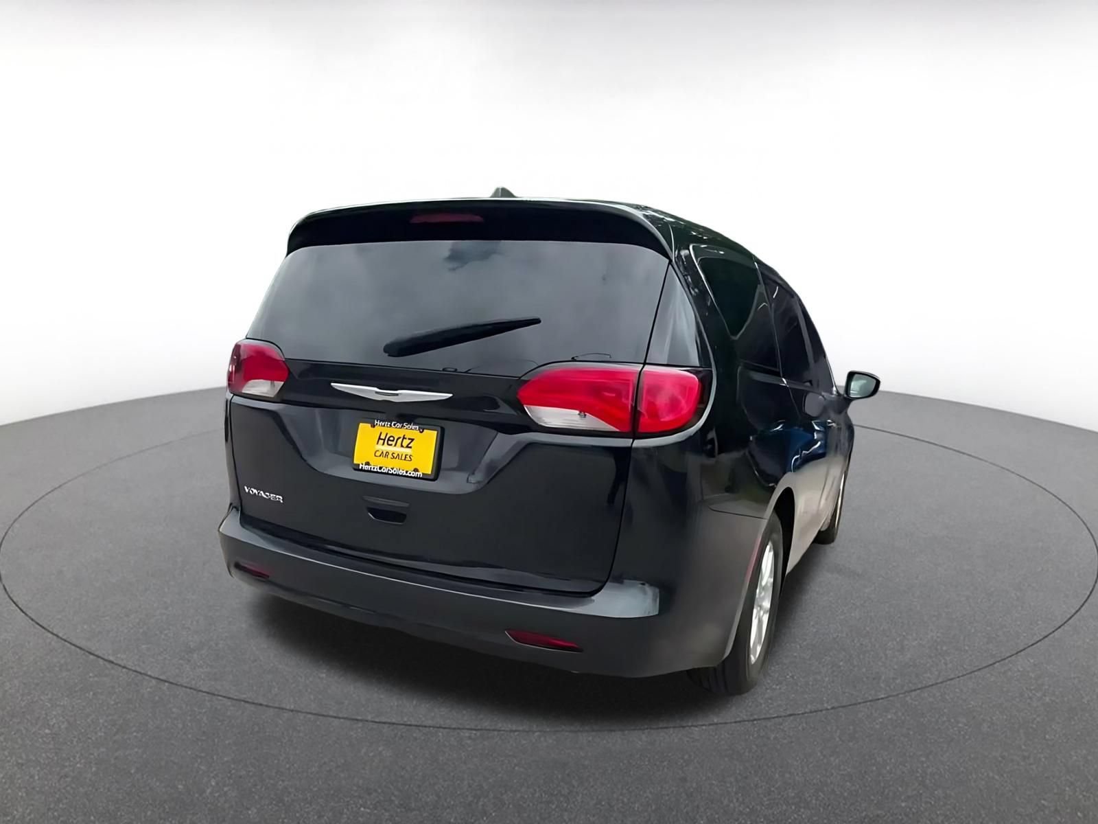 Thumbnail: 2024 Chrysler Voyager - 11