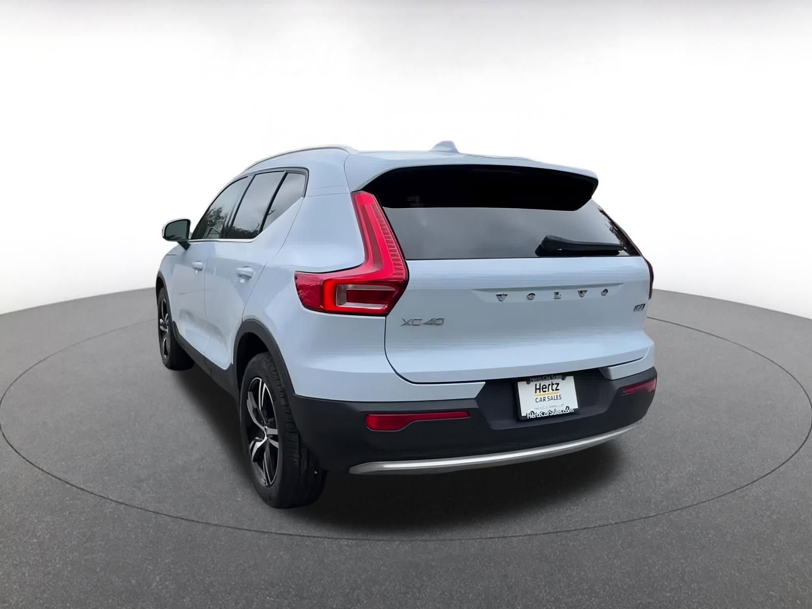 Thumbnail: 2024 Volvo XC40 - 11