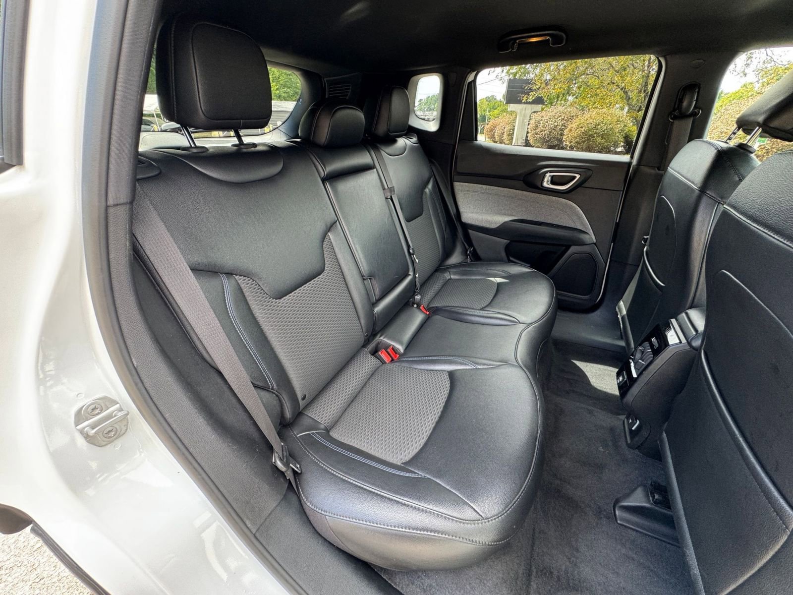 Thumbnail: 2023 Jeep Compass - 34