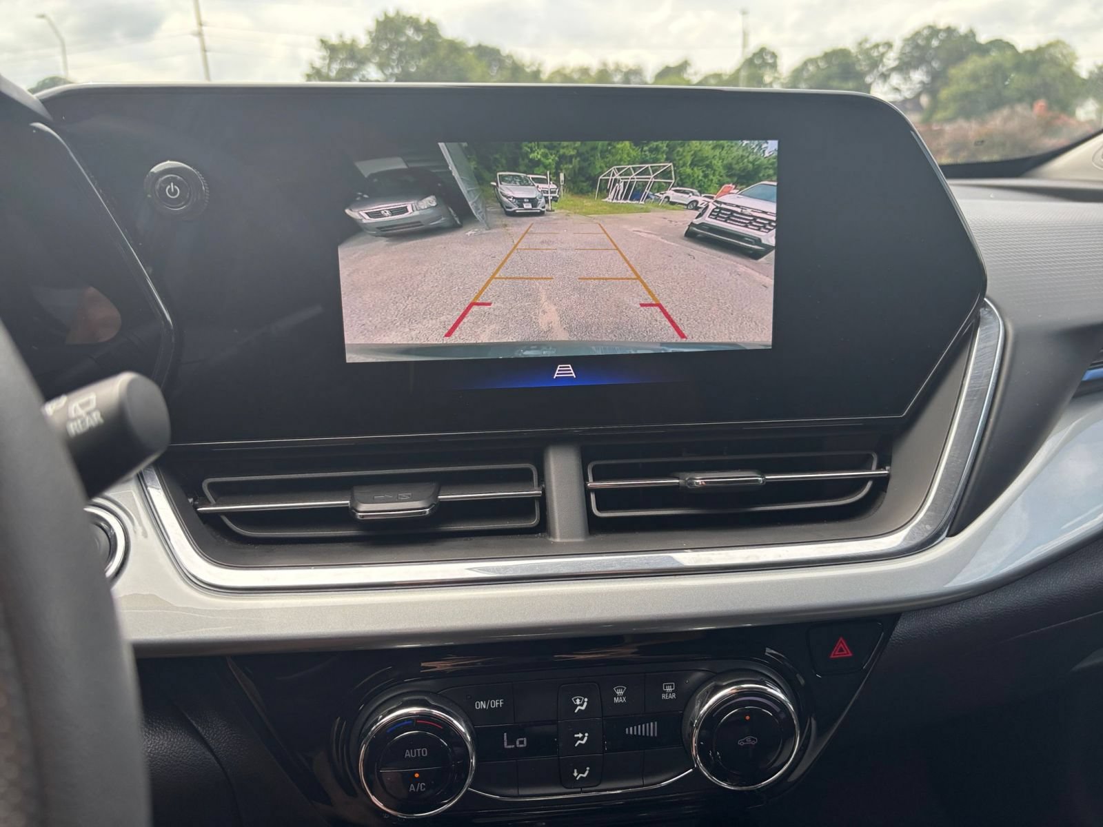 Thumbnail: 2025 Chevrolet Trax - 14