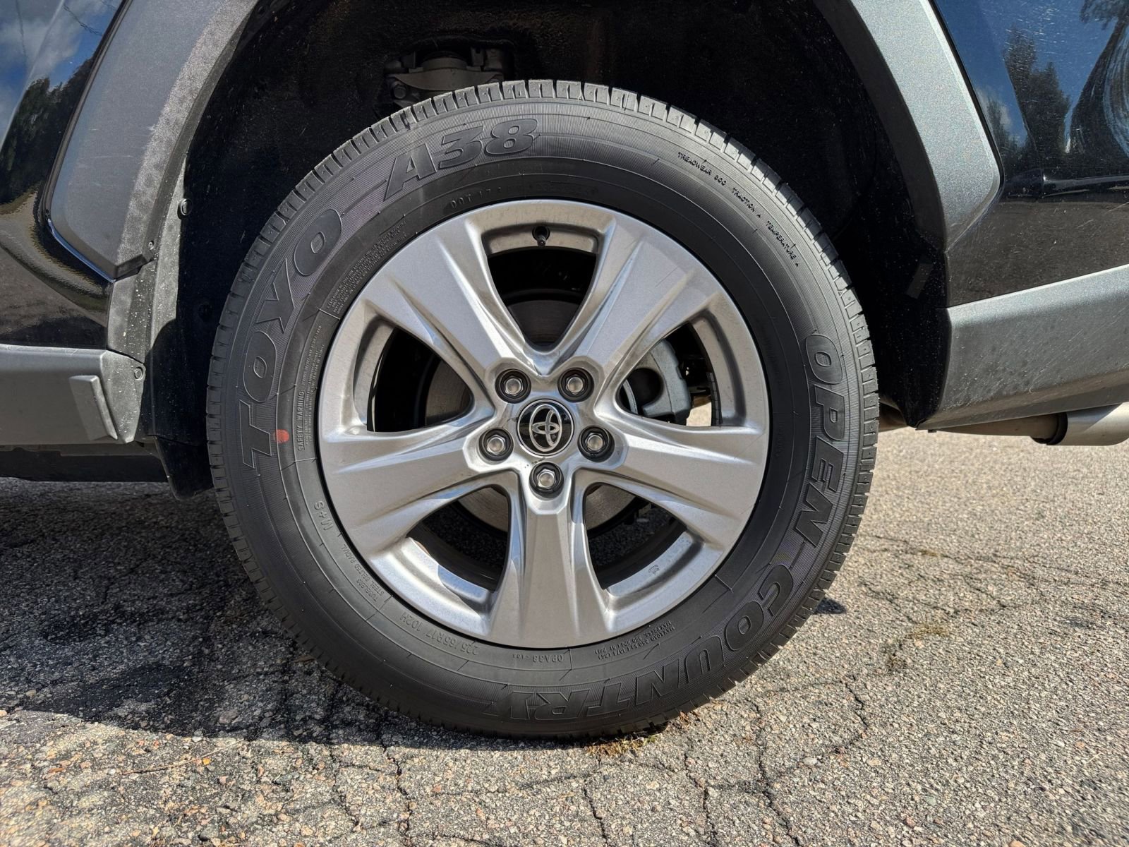 Thumbnail: 2025 Toyota RAV4 - 24