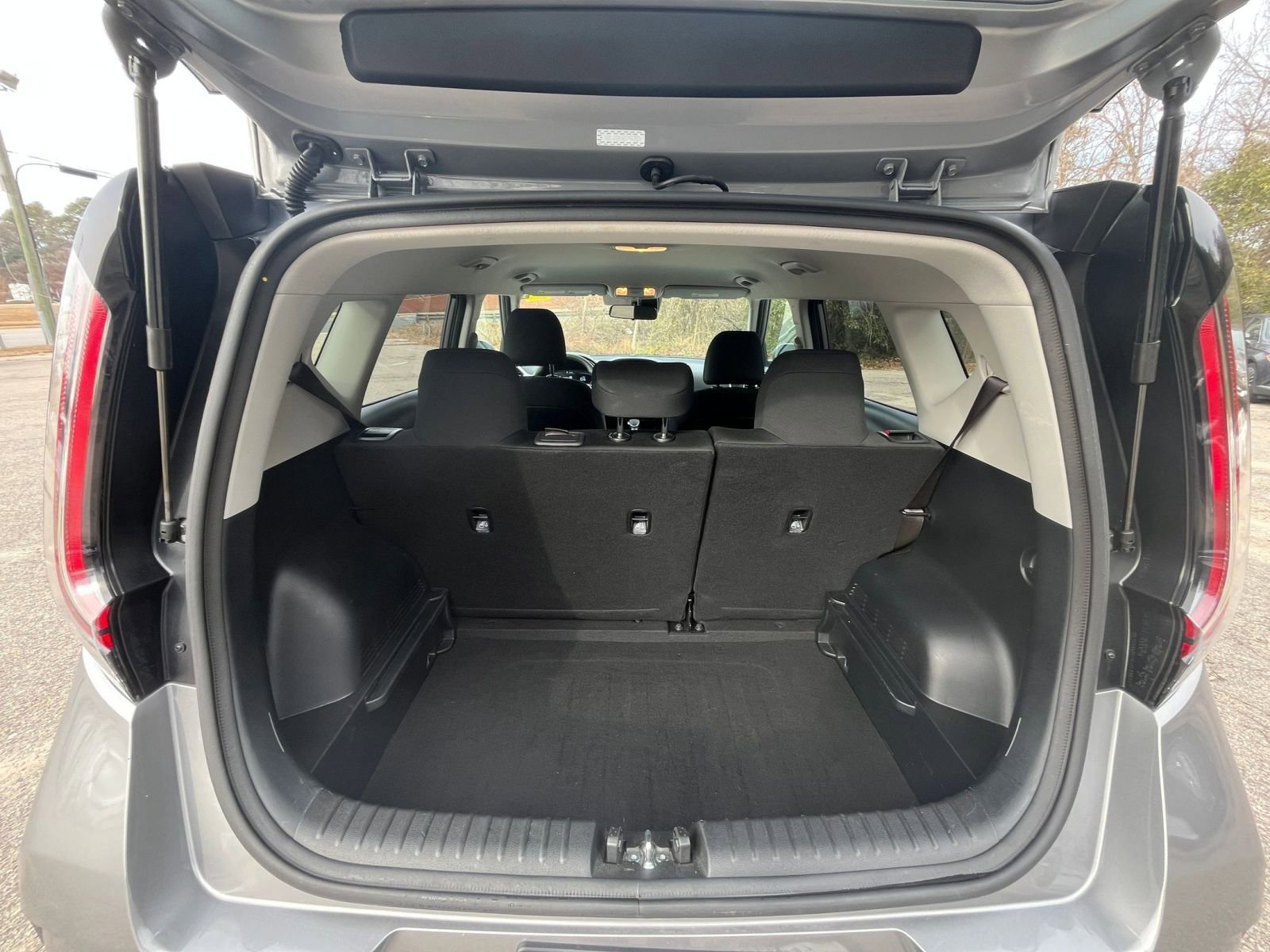 Thumbnail: 2025 Kia Soul - 25