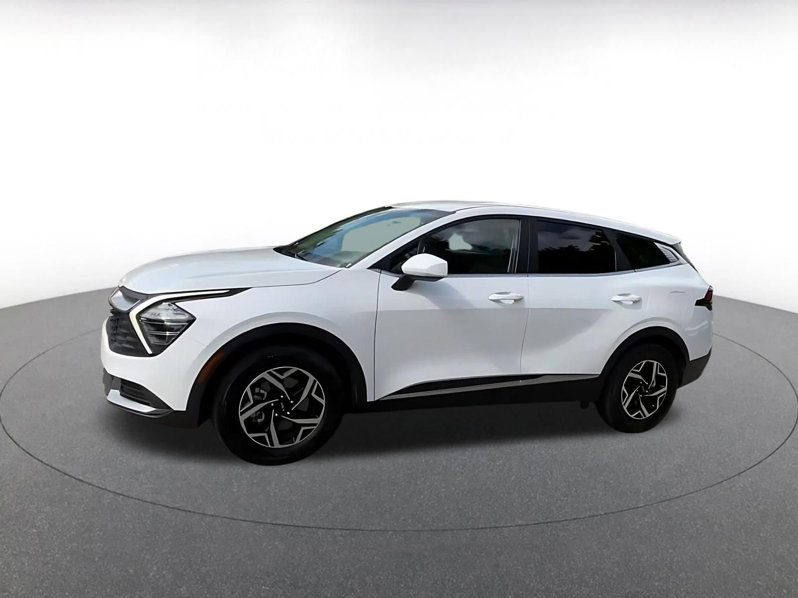 Thumbnail: 2025 Kia Sportage - 8