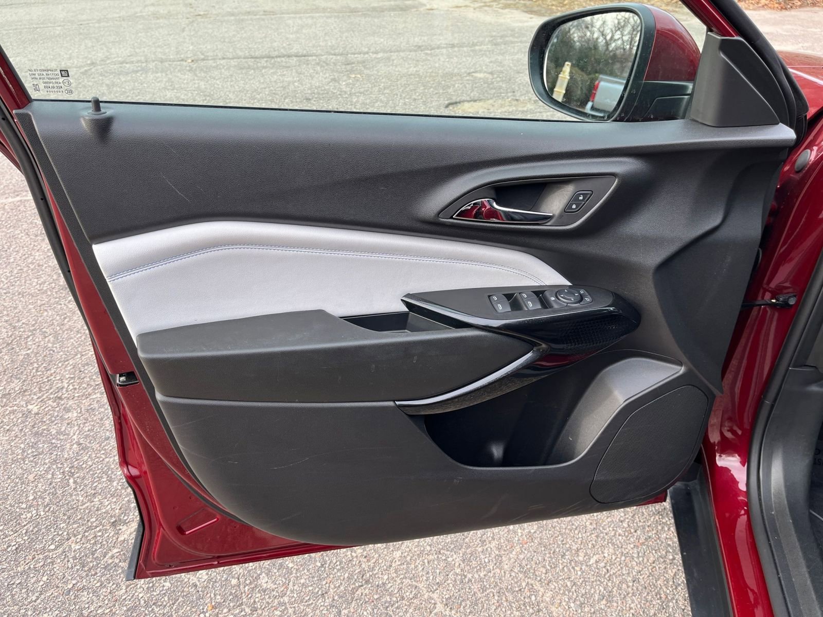 Thumbnail: 2025 Chevrolet Trax - 18